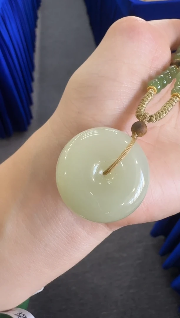 颈饰未镶嵌和田玉平安扣/配绳