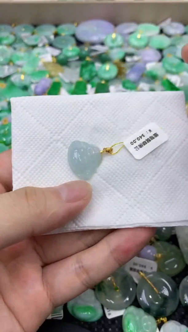 颈饰未镶嵌翡翠天然缅甸翡翠A货