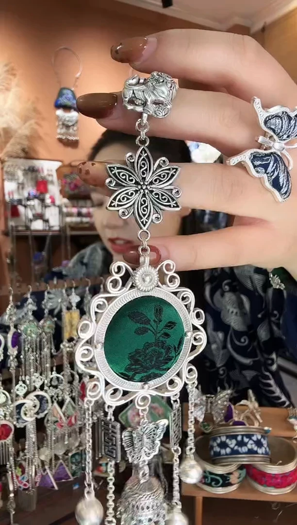 刺绣纯手工民族风压襟