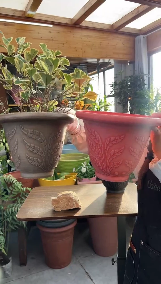 25*18.6/【两只装】棕+暖红手工浮雕叶子花盆外贸尾单/09D25