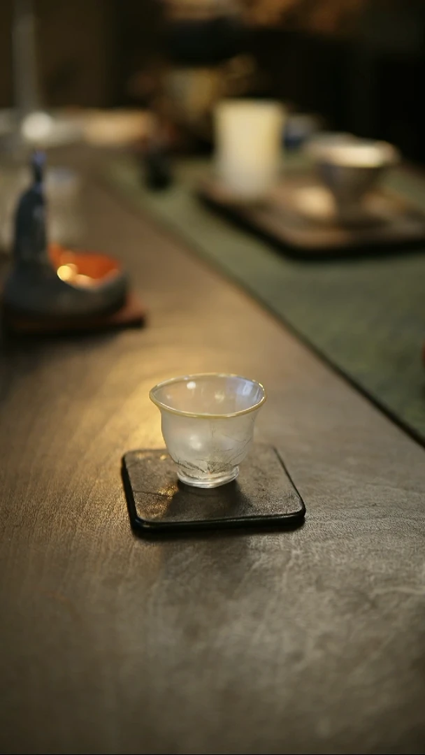 阿眠     沁叠影单杯