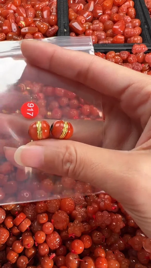 【闪购商品】南红玛瑙颈饰未镶嵌1