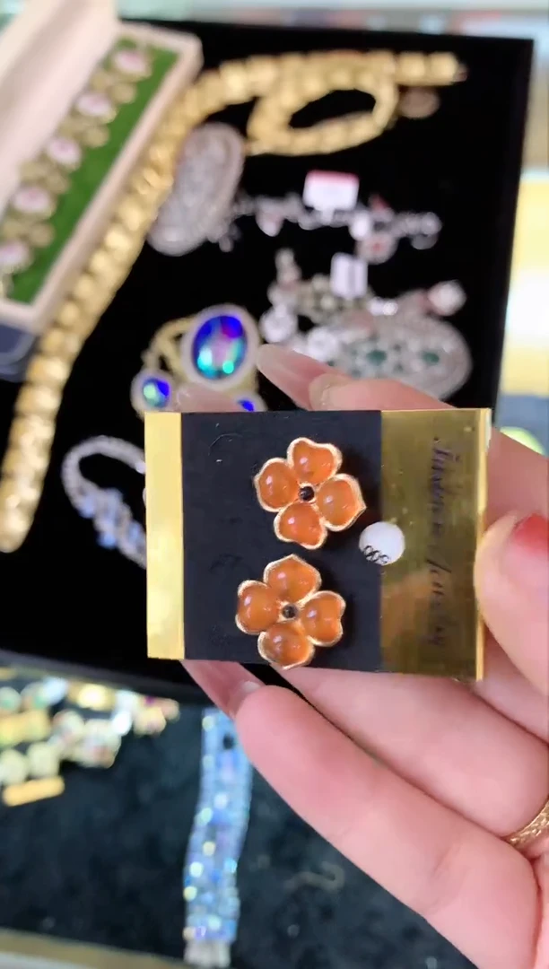 【闪购商品】瓷片楚楚中古珠宝甄选不退换