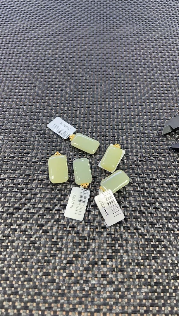 颈饰18K金镶嵌和田玉（多样性发一件）2057