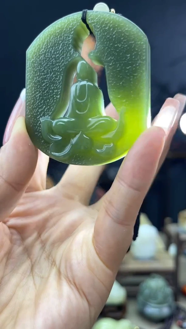 颈饰未镶嵌和田玉1
