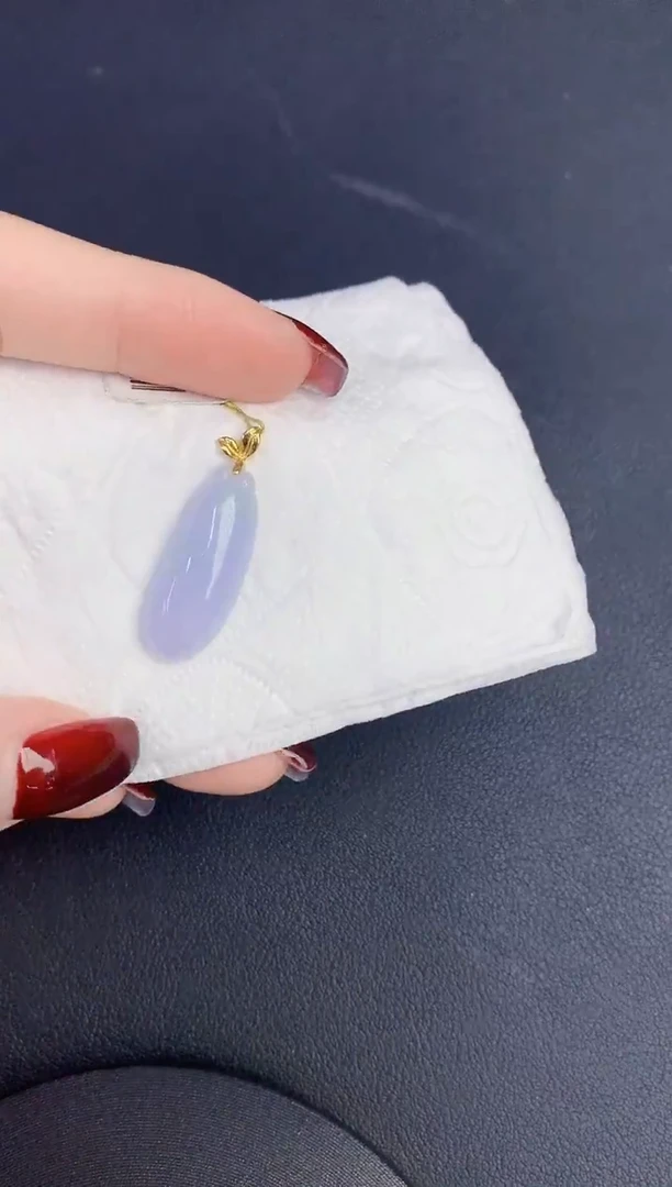 颈饰18K金镶嵌翡翠缅甸天然翡翠a货