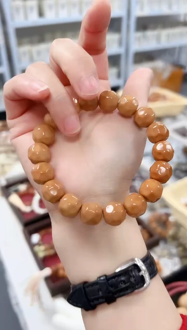 吊坠猴头核桃F31QQ01030013-019