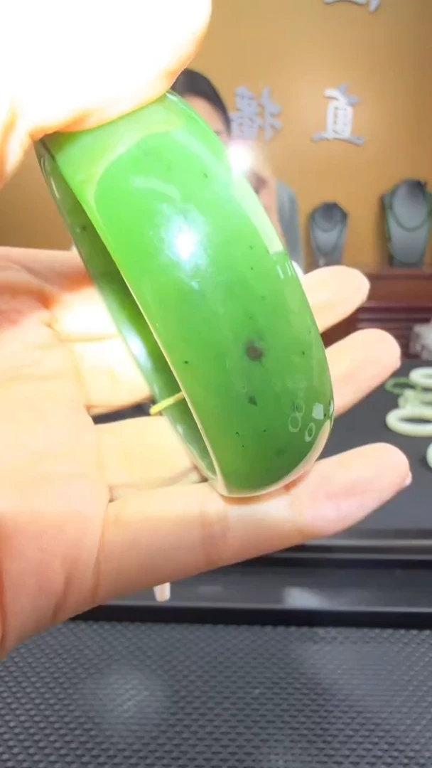 颈饰未镶嵌和田玉手镯59