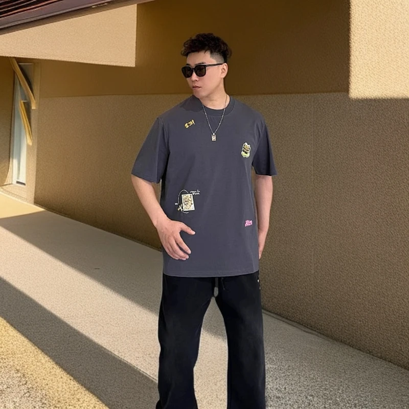 胖子大码男装春夏新款潮流简约百搭卡通印花刺绣300斤休闲短袖T恤