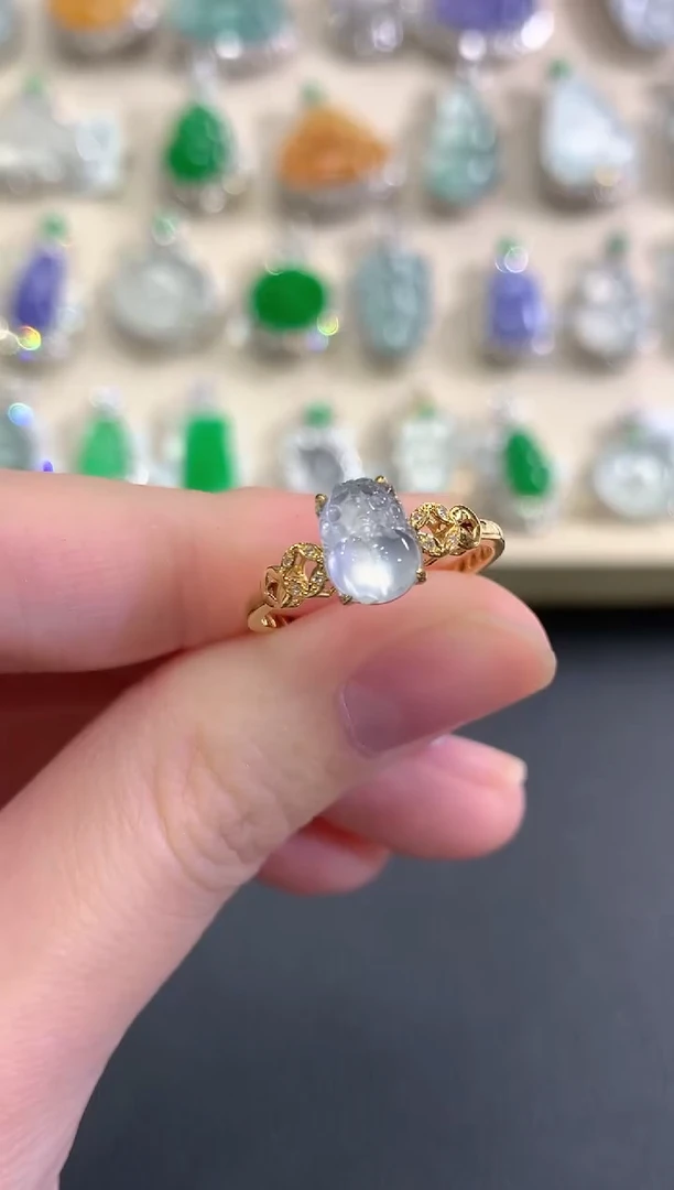 18K金镶嵌戒指翡翠冬日珠宝W3