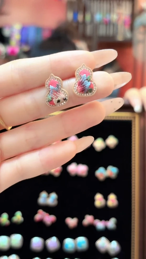 织绣云织谣民族风精美饰品49