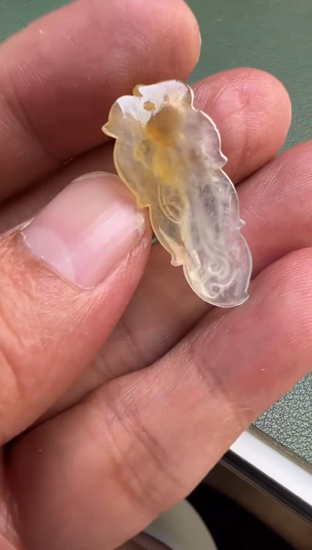 翡翠未镶嵌颈饰翡翠颈饰