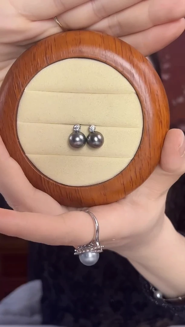 【闪购商品】海水珍珠耳饰14K金镶嵌大溪地黑珍珠戴妃款耳钉