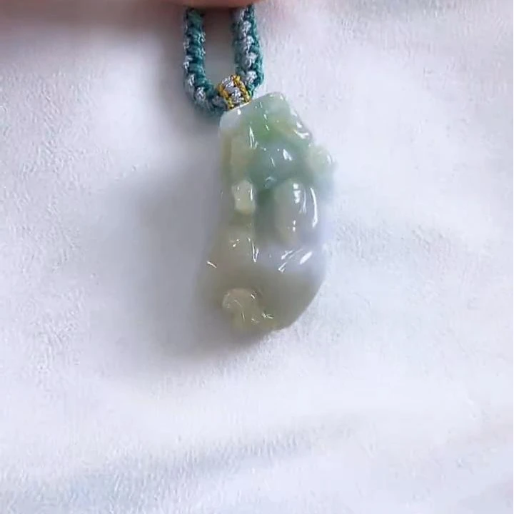 天然翡翠A货飞天貔貅送绳子高37+宽21+厚13+（多样性发其一）