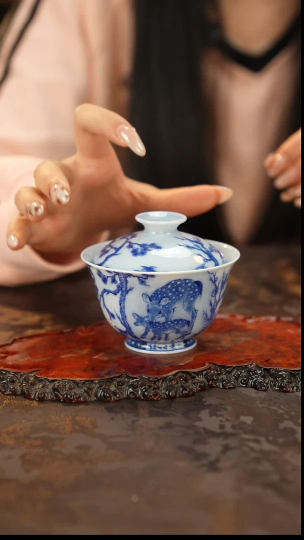 画堂春 青花手绘呦呦鹿鸣盖碗
