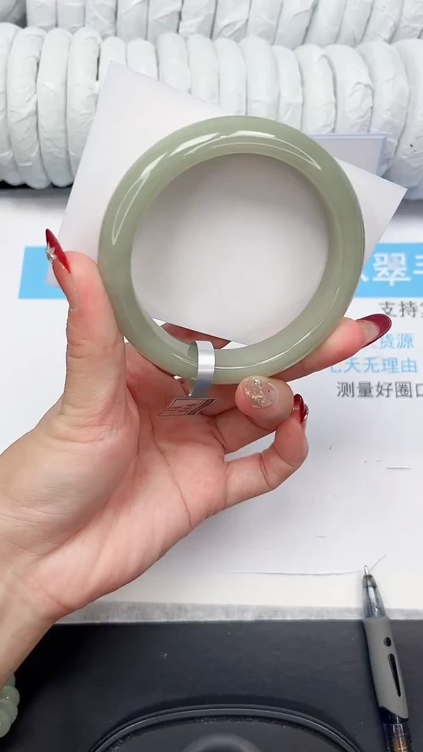 未镶嵌手镯石英质玉61-61DK