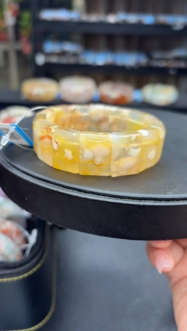石英质玉手串未镶嵌339