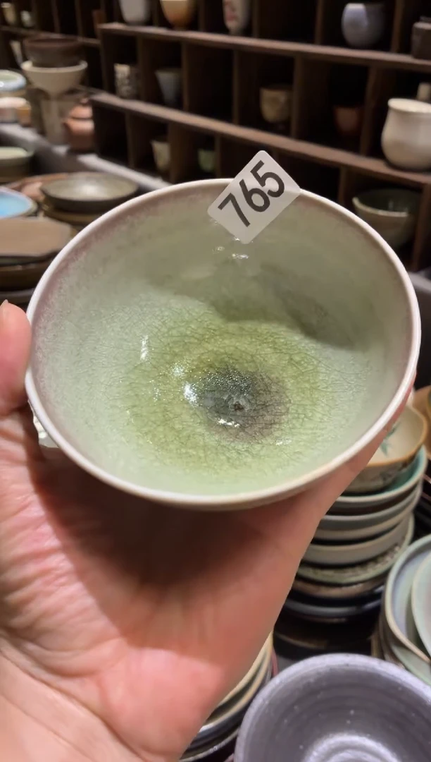瓷片哈*?765手工窑变绿米饭碗1个