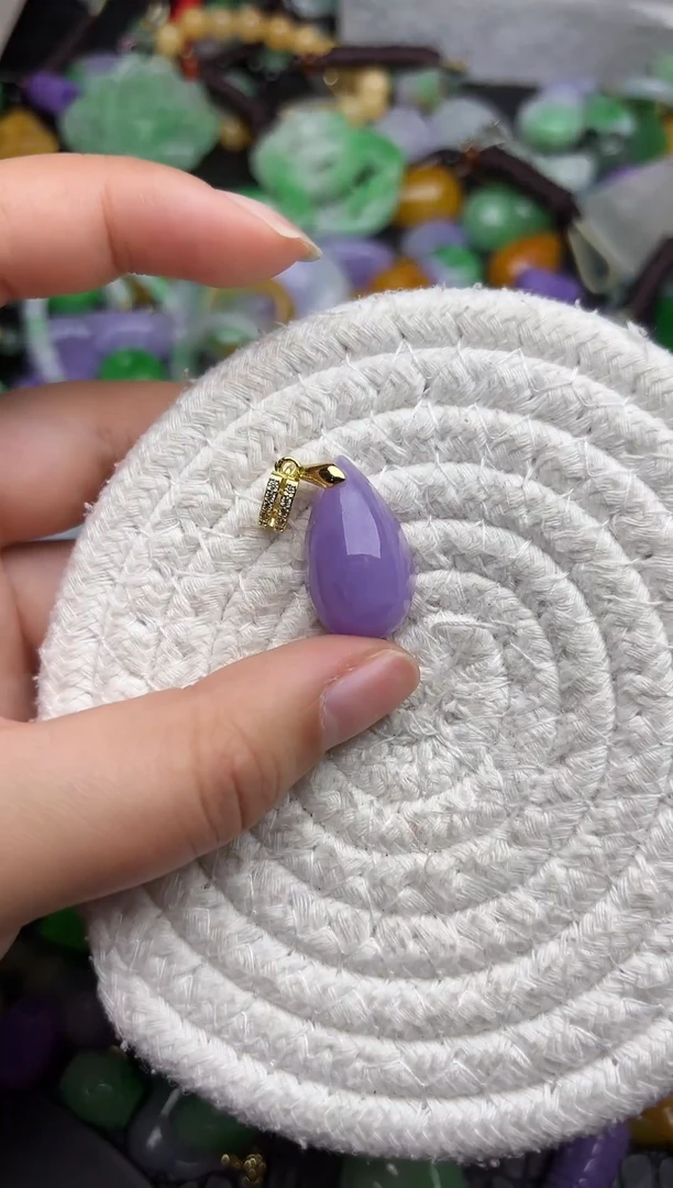 颈饰未镶嵌翡翠缅甸翡翠吊坠