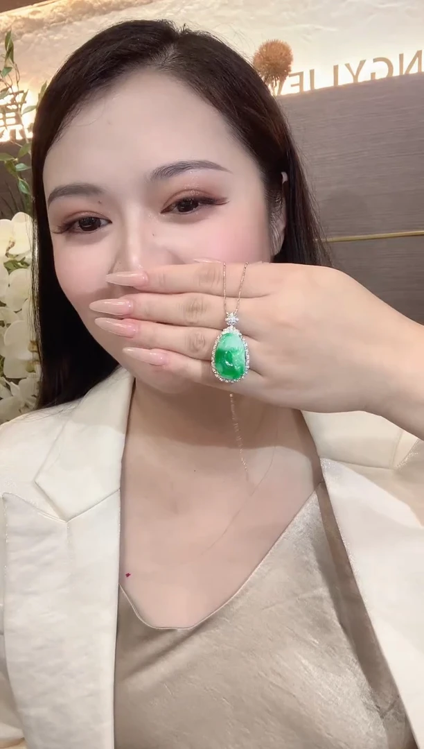 吊坠(不含链)18K金镶嵌翡翠A36