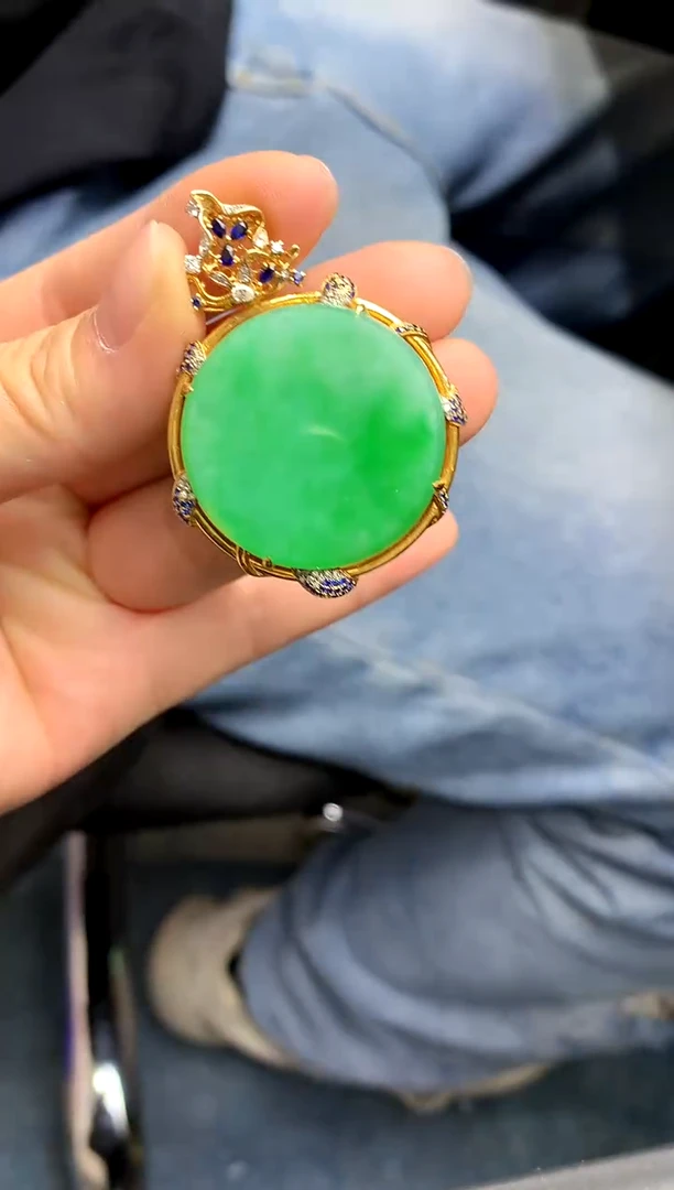 颈饰18K金镶嵌翡翠485 -中国好珍宝