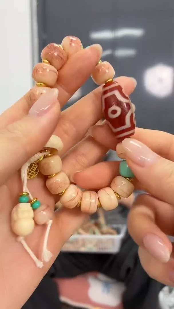 【慧慧甄选】高端轻奢手链多样性发货HF3942S