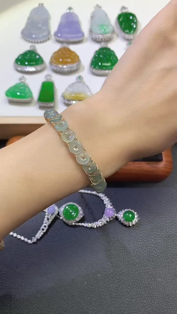 翡翠手镯合金翡翠