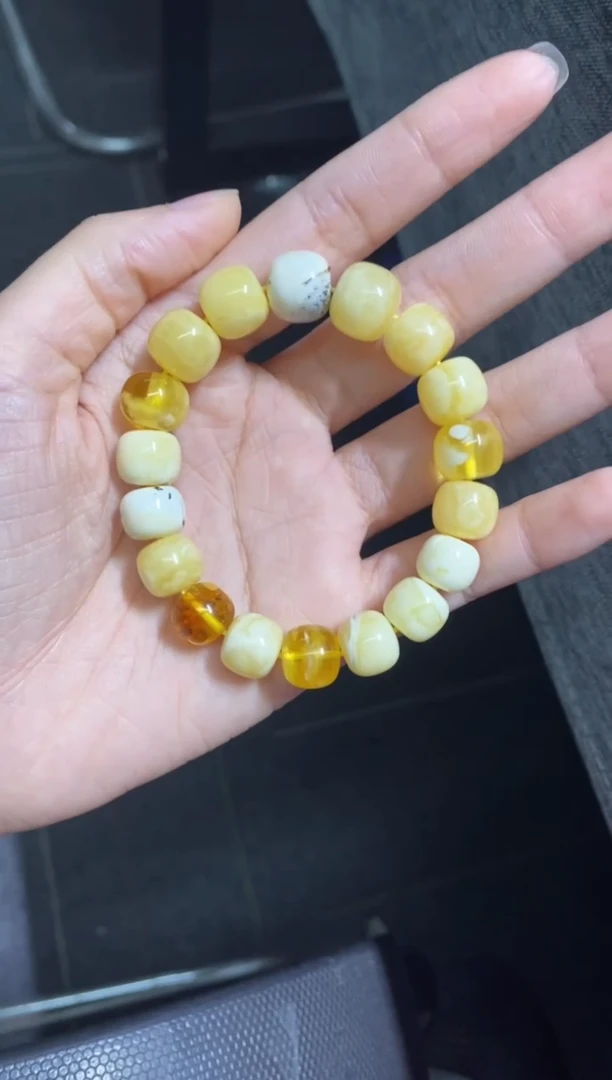 未镶嵌蜜蜡裸石（静）老型手串
