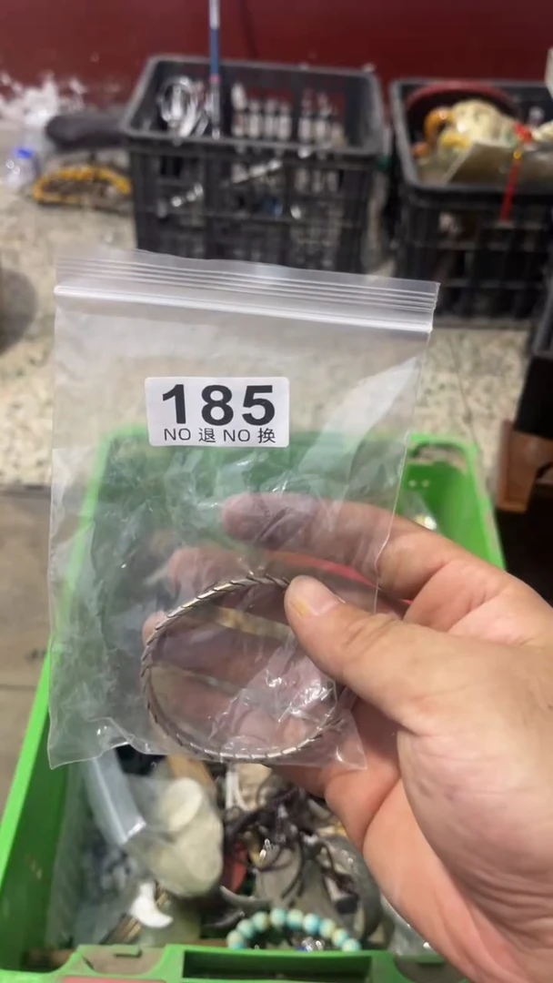 无*为威朗诗旧货铺185