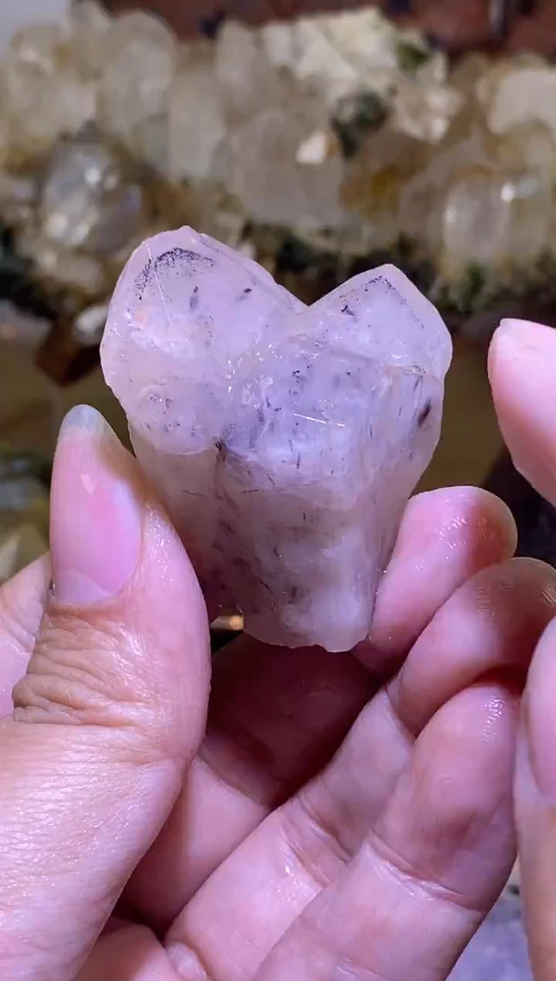 未镶嵌珠宝半成品水晶73号四川超七花园水晶原石