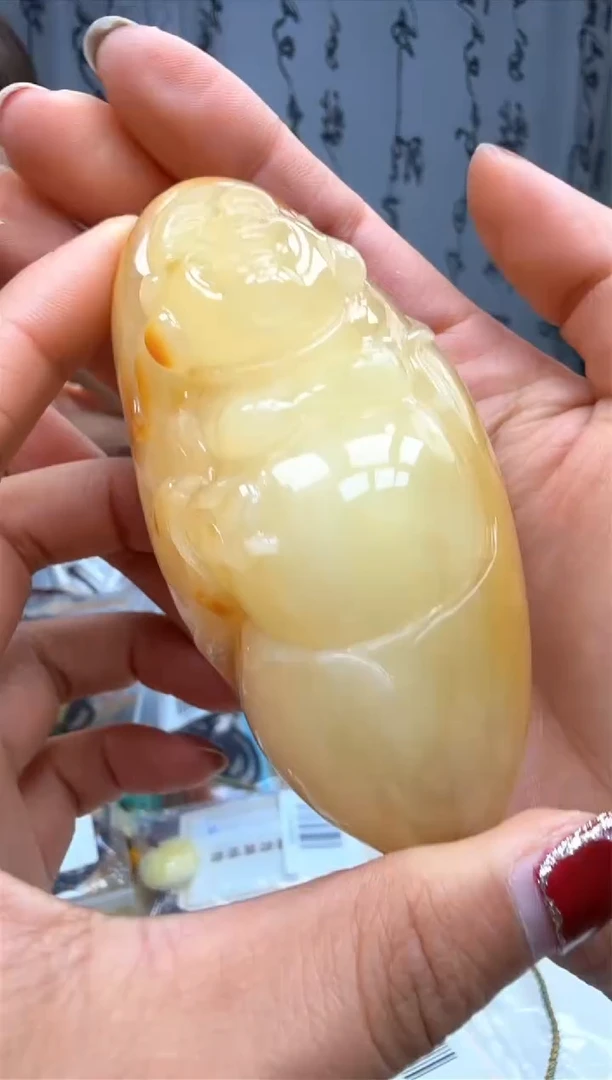 【闪购商品】琥珀裸石未镶嵌弥勒佛