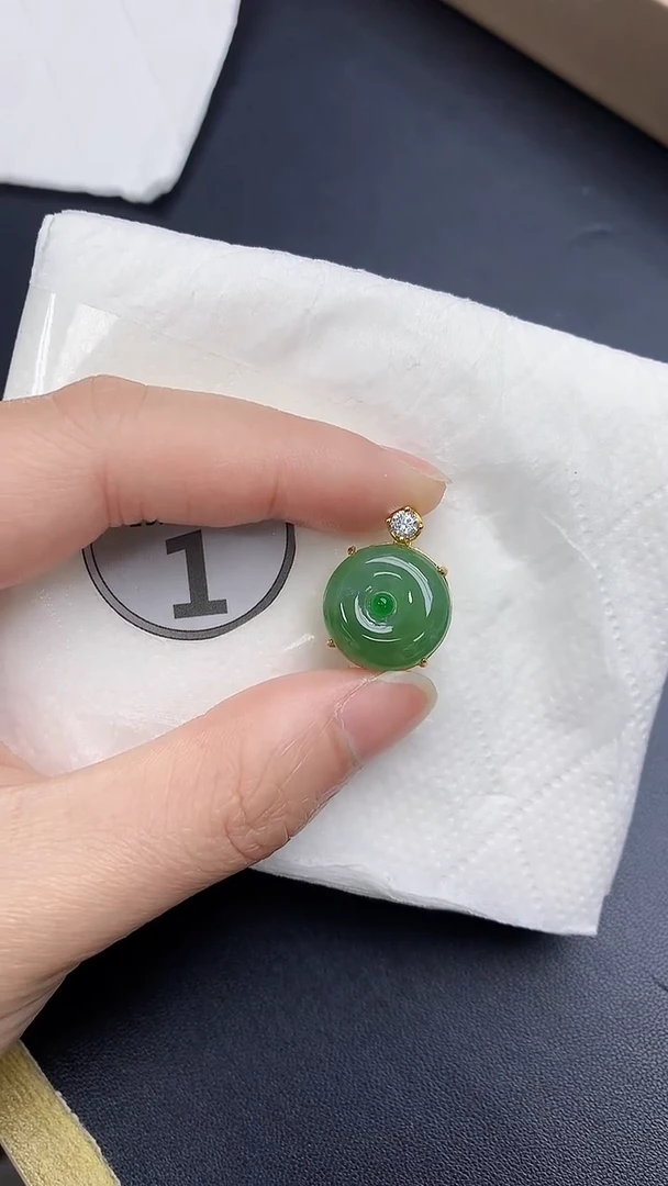 颈饰18K金镶嵌翡翠天然缅甸A货百元以上9元证书费自理