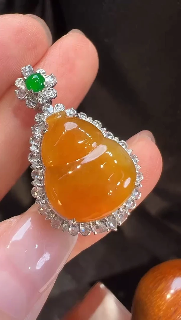 吊坠(不含链)18K金镶嵌翡翠L6吊坠