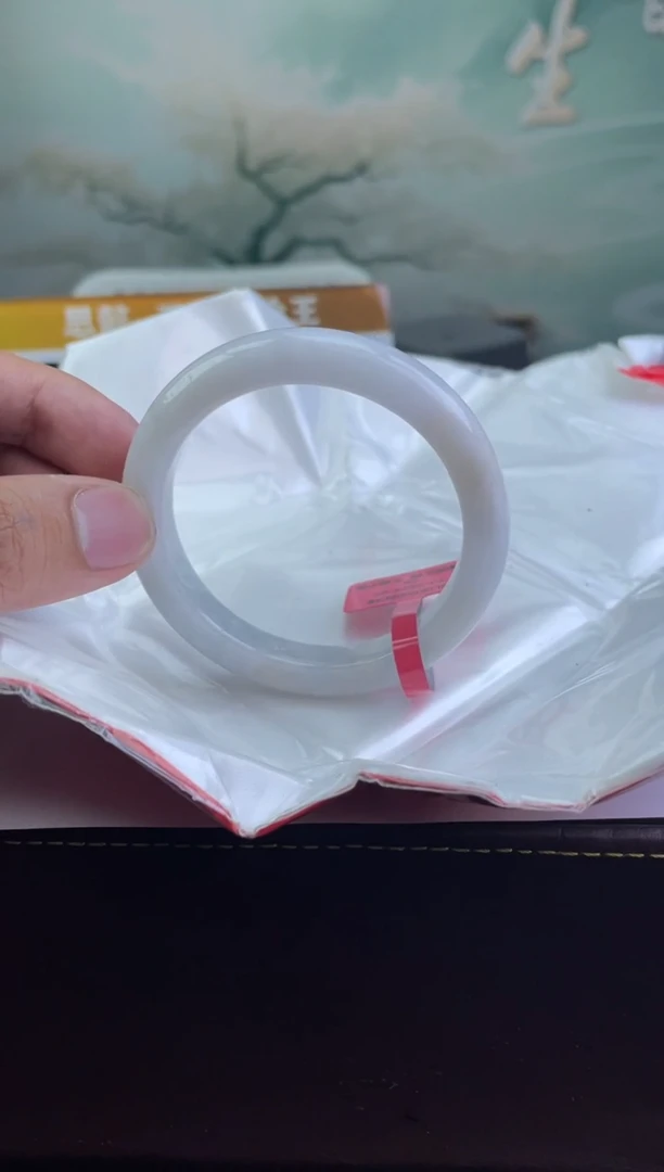 翡翠手镯未镶嵌25翡翠手镯（微瑕）