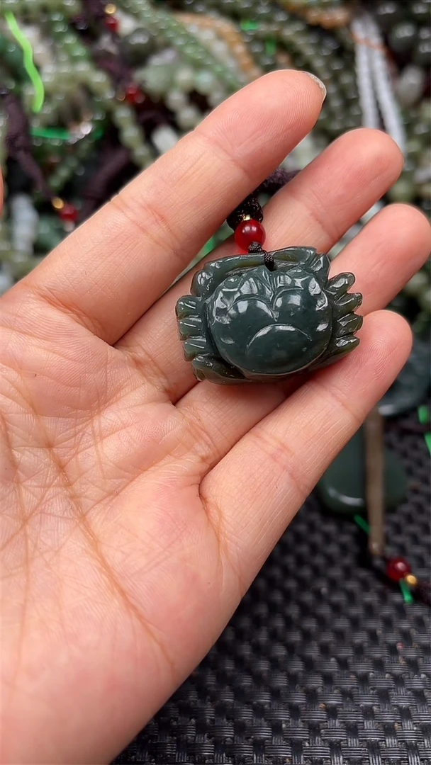 和田玉未镶嵌颈饰1