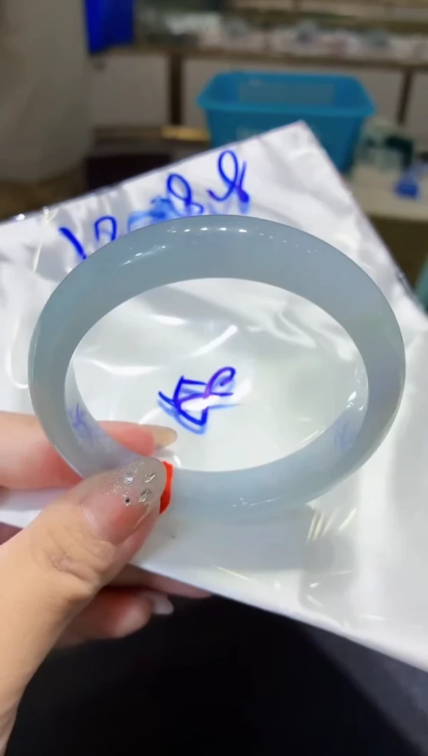 未镶嵌手镯翡翠翡翠手镯