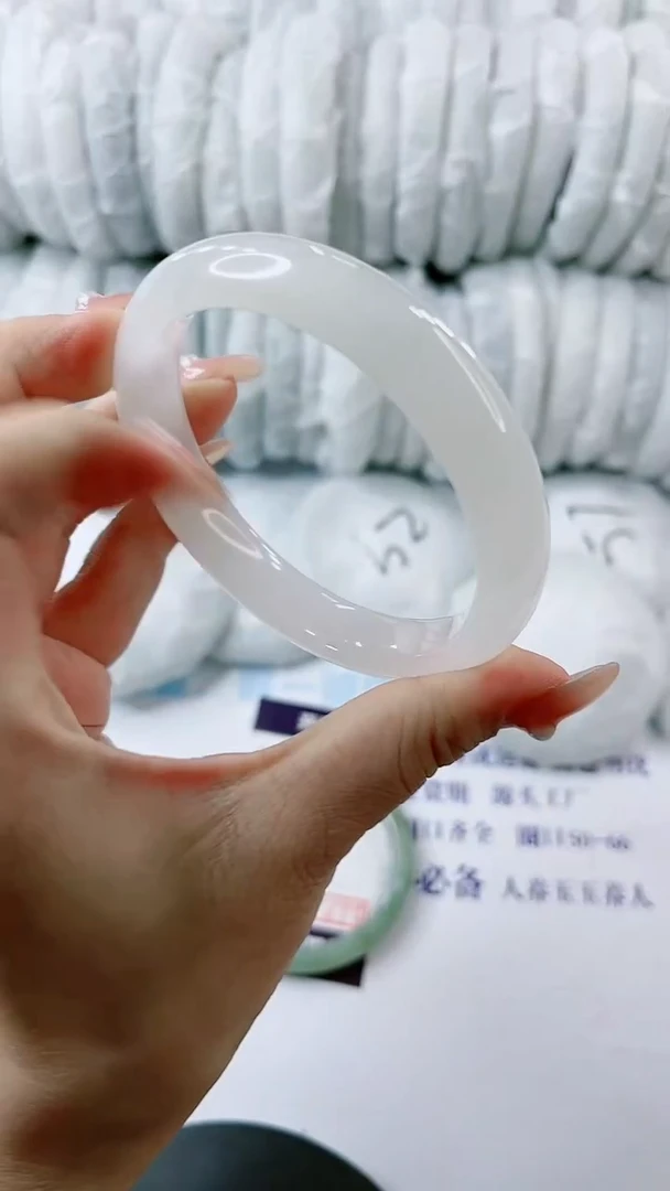 【闪购商品】石英质玉手镯未镶嵌0582049590-多样性发货