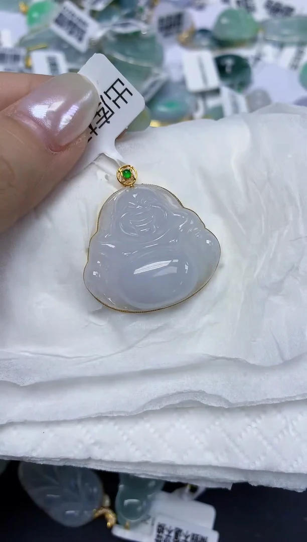 翡翠18K金镶嵌颈饰天然缅甸翡翠A货