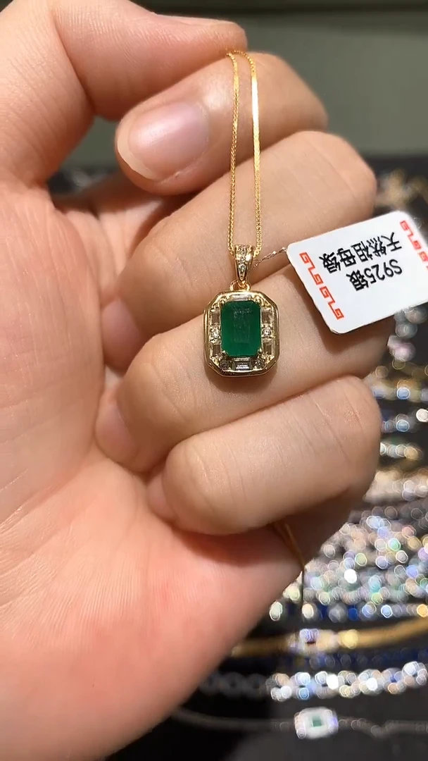 颈饰银S925镶嵌祖母绿吊坠