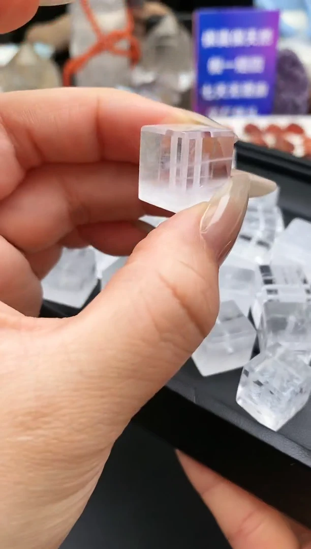 【闪购商品】水晶吊坠(不含链)未镶嵌52a多样性发其一/1.31/1个