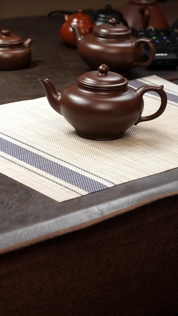 茶壶紫砂壶·31老紫泥笑樱350cc