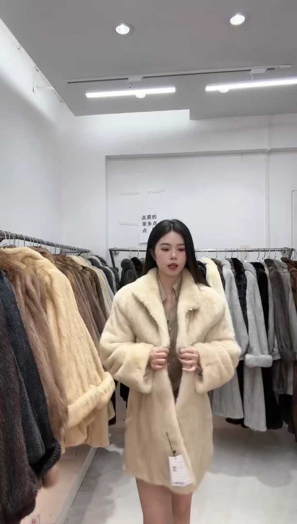 小橙子进口天然水貂毛皮草