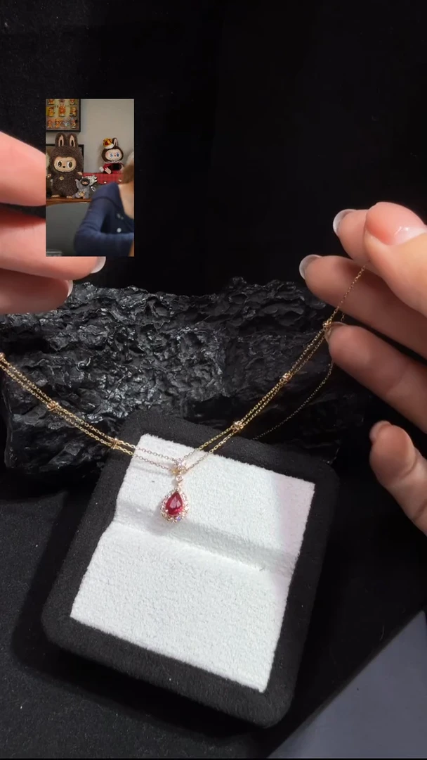 颈饰18K金镶嵌红宝石90分红宝石项链
