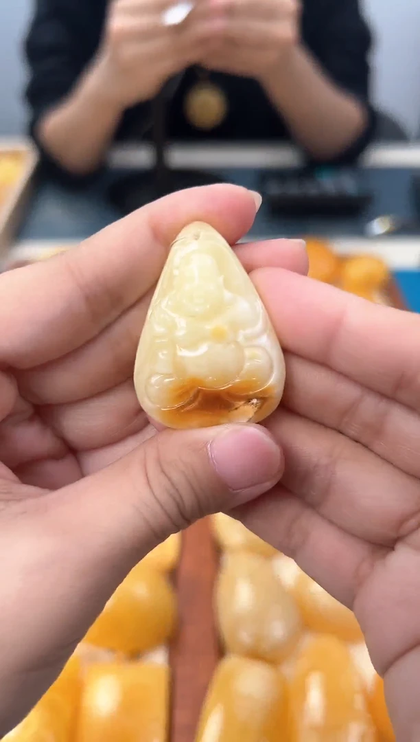 【闪购商品】琥珀裸石未镶嵌天然琥珀蜜蜡弥勒佛