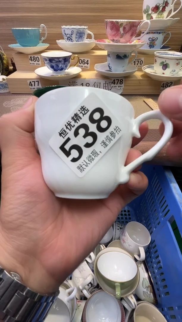 瓷片小*子陶瓷瓷器瓷器瓷器瓷器