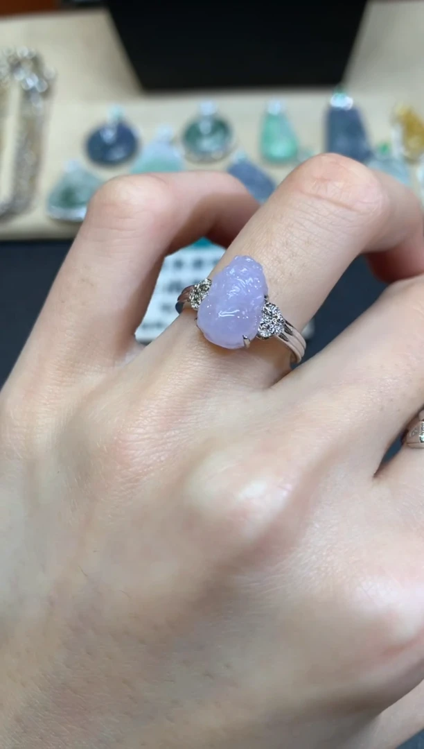 【闪购商品】翡翠戒指18K金镶嵌貔貅【无服务费】