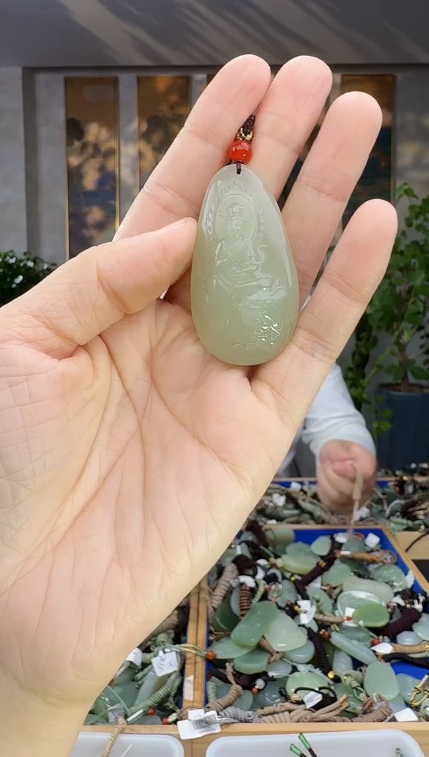 未镶嵌和田玉挂件拍一发一