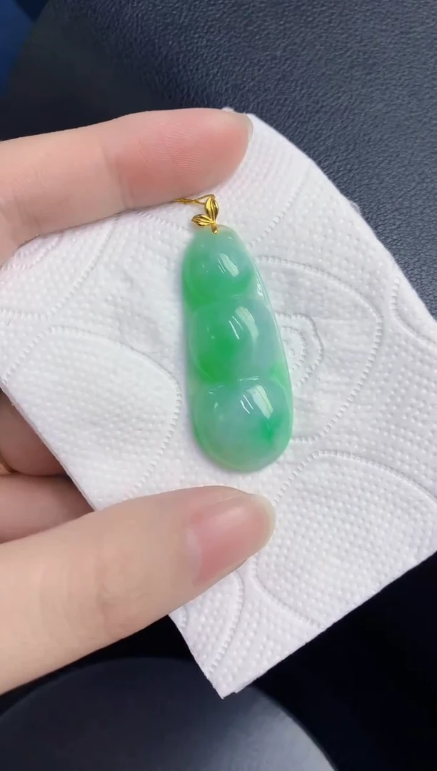 颈饰18K金镶嵌翡翠天然翡翠缅甸A货