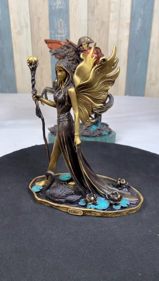 精美雕塑装饰摆件