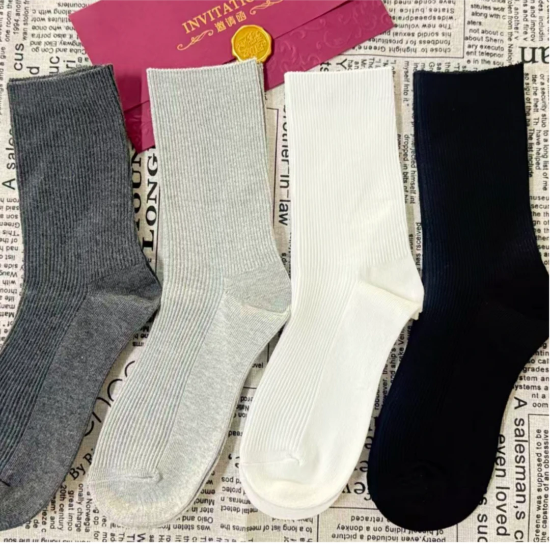 双针精梳棉中高筒女袜舒适百搭卡通刺绣运动休闲公主风秋冬季节